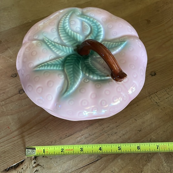 Two Vintage Strawberry Canisters USA Pottery - Picture 9 of 11